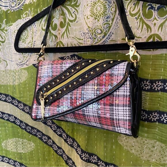 Y2K Betsey Johnson x Betseyville Black/ Red Plaid Tartan Sequined Clutch Purse - Picture 3 of 14
